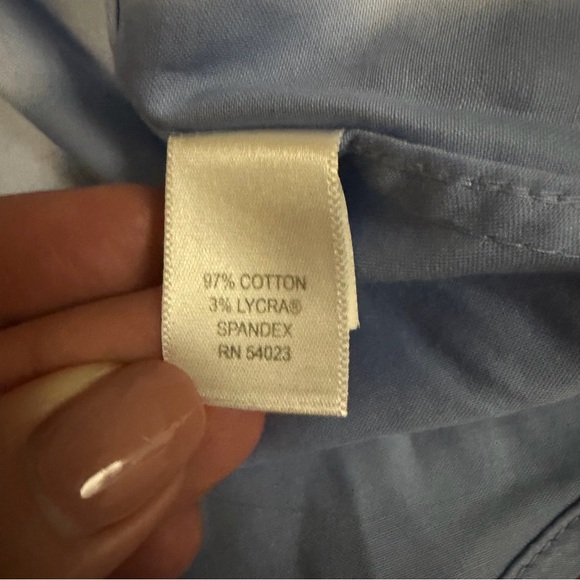 Banana Republic Light Blue Fitted Dress Shirt non iron women’s size 6 EUC - Picture 5 of 5